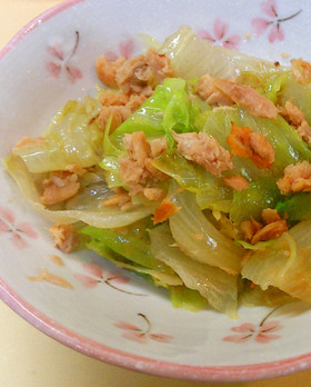 レタスとシーチキン醤油炒め